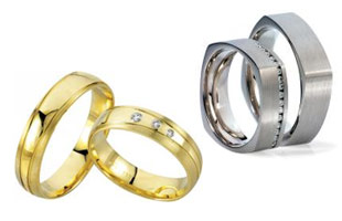 one colored Wedding rings