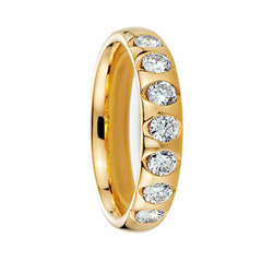 Fischer Engagement rings gold