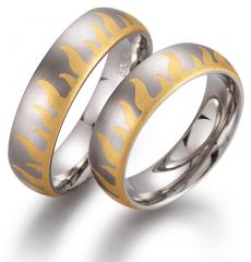 585 Weiss - 900 Gelbgold, seidenmatt / satiniert mit Muster,  August Gerstner Exclusive Wedding rings