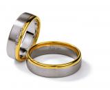 Marrying 585 Weiss-Gelbgold, 6,0 mm Breite, seidenmatt/ poliert, 5 Brillanten 0,05 ct W/SI,