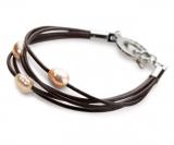 Brown leather strap - 3 fresh water pearls