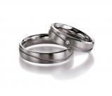 Friendship Rings 925 Silber, 5,00 mm Breite, seidenmatt/ poliert, 1 Brillant 0,03 ct. W/SIin einer eckigen Fassung,