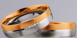 Marrying 585 Weiss-Rotgold, 5,00 mm Breite, seidenmatt, 5 Brillanten 0,025 ct W/SI,